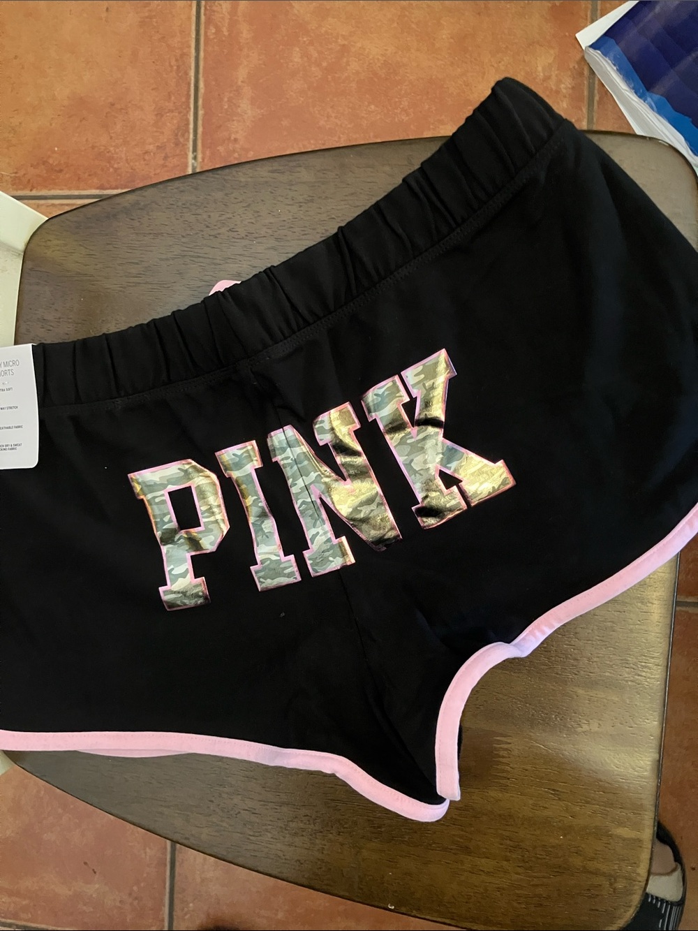 ✨VS Pink shine camo logo micro modal shorts sz L NWT